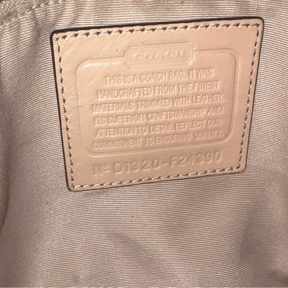 Coach 2013 Peyton Tattersall Leather Shoulder/Tote Bag w/ Removable Strap GUC! - Picture 11 of 11